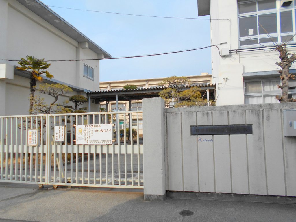 寝屋川市立第四中学校